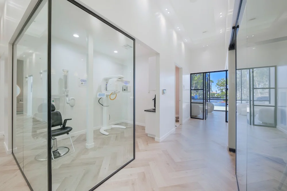 A2 Dental Lounge - Implant, Cosmetic & Sedation Dentistry - Rancho Santa Margarita CA Picture 3