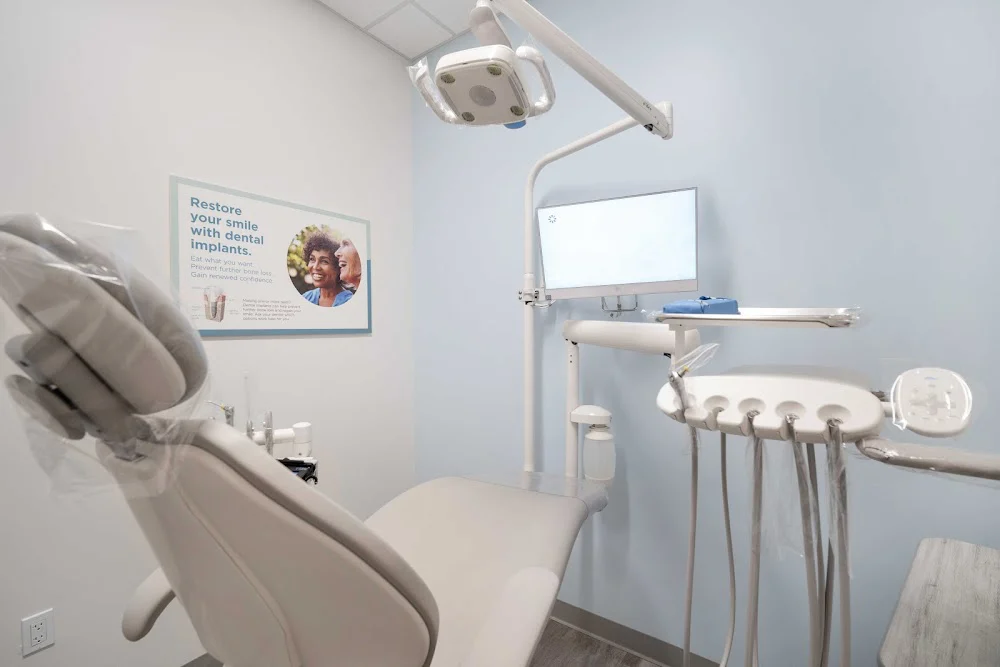 Naples Bay Dental Group Picture 2