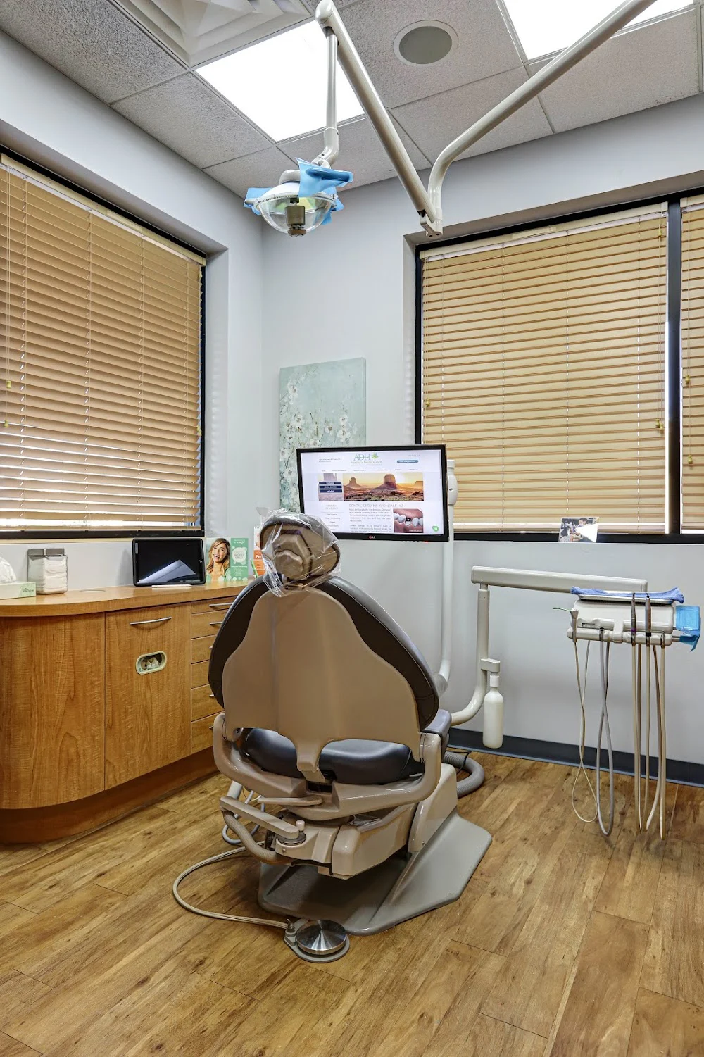 Aesthetic Dental Health Picture 2