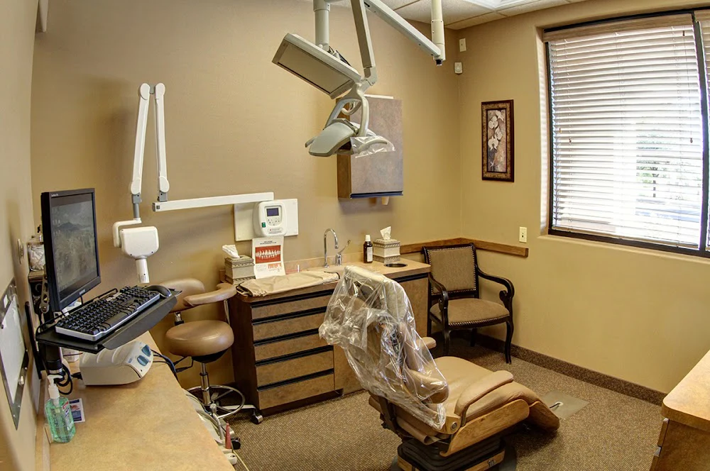 Gentle Family Dentist Avondale and Dental Implants Picture 2