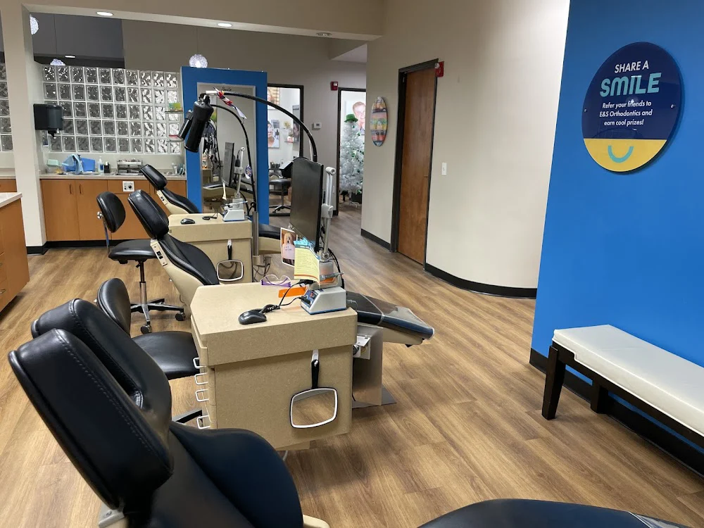 E&S Orthodontics Peoria Picture 1