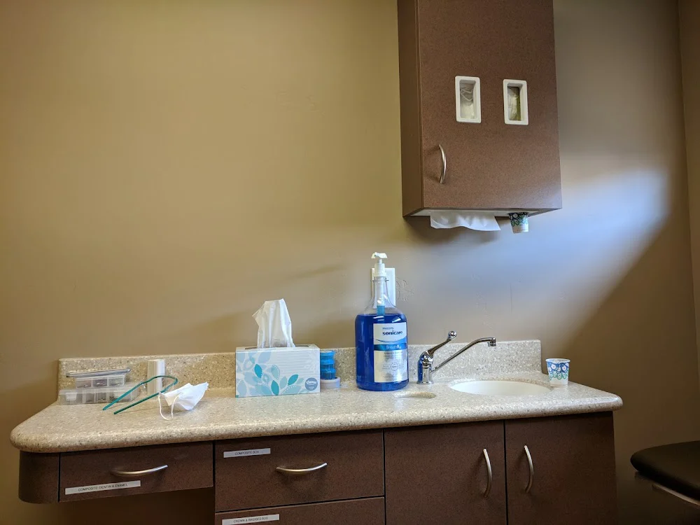 Peninsula Dental Excellence Picture 2