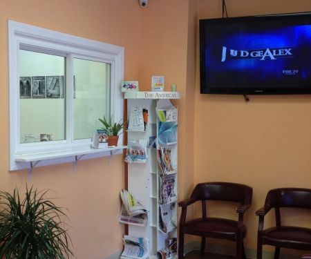 Dentist at 19133