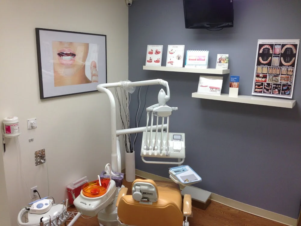 Dentist at 19133 Picture 2