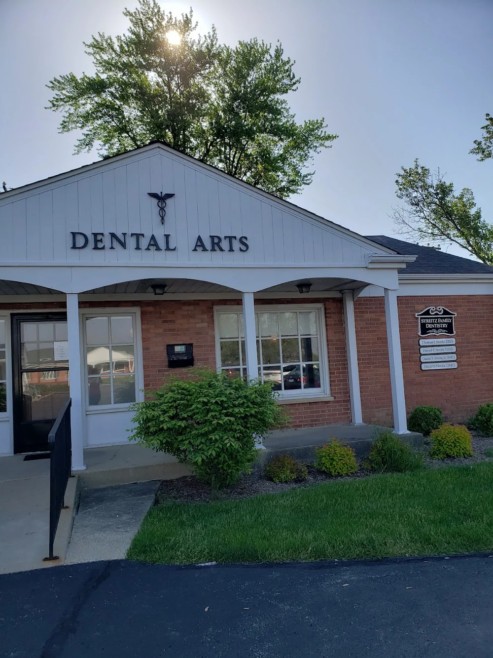 Streitz Dental Arts Picture 3