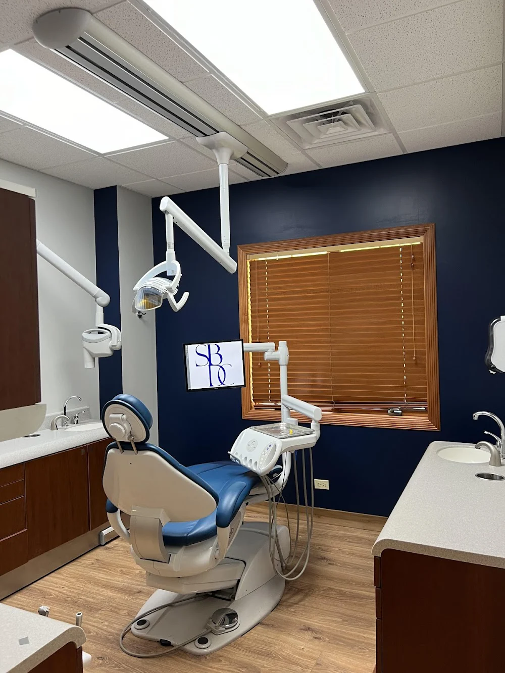 South Barrington Dental Care Picture 4