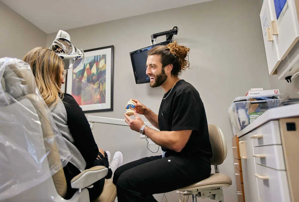 Attar Dental Libertyville Picture 9