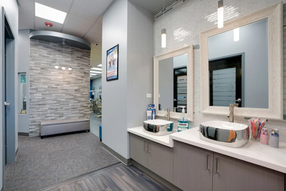 Orthodontic Experts Mundelein Picture 4