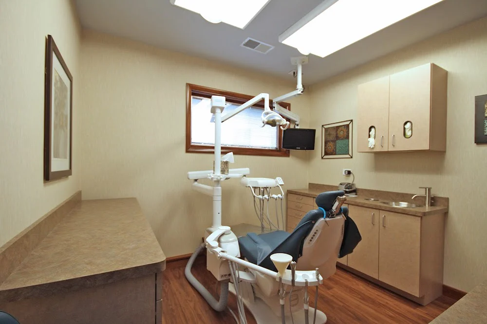 Maple Family Dental of Libertyville Picture 9