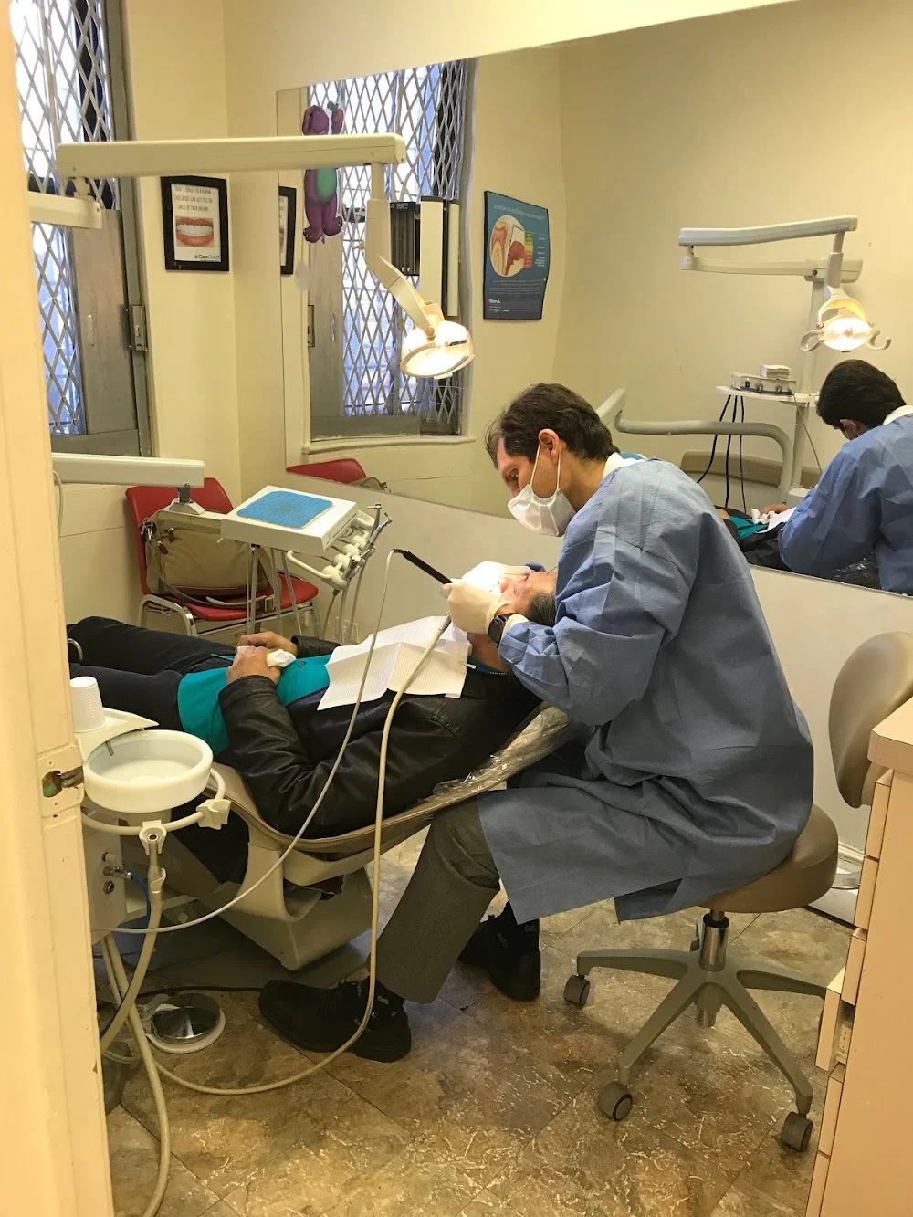 Pura Dental Center Kingsbridge Picture 3