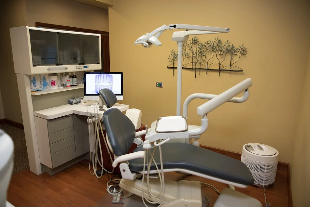 Oak Street Dental North Aurora Picture 2