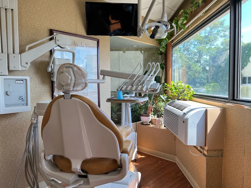 North Shore Cosmetic and Implant Dentistry Picture 2