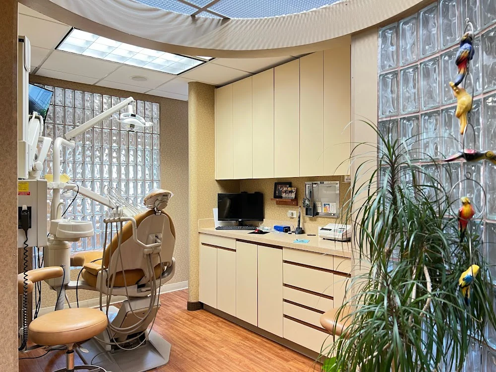 North Shore Cosmetic and Implant Dentistry Picture 1