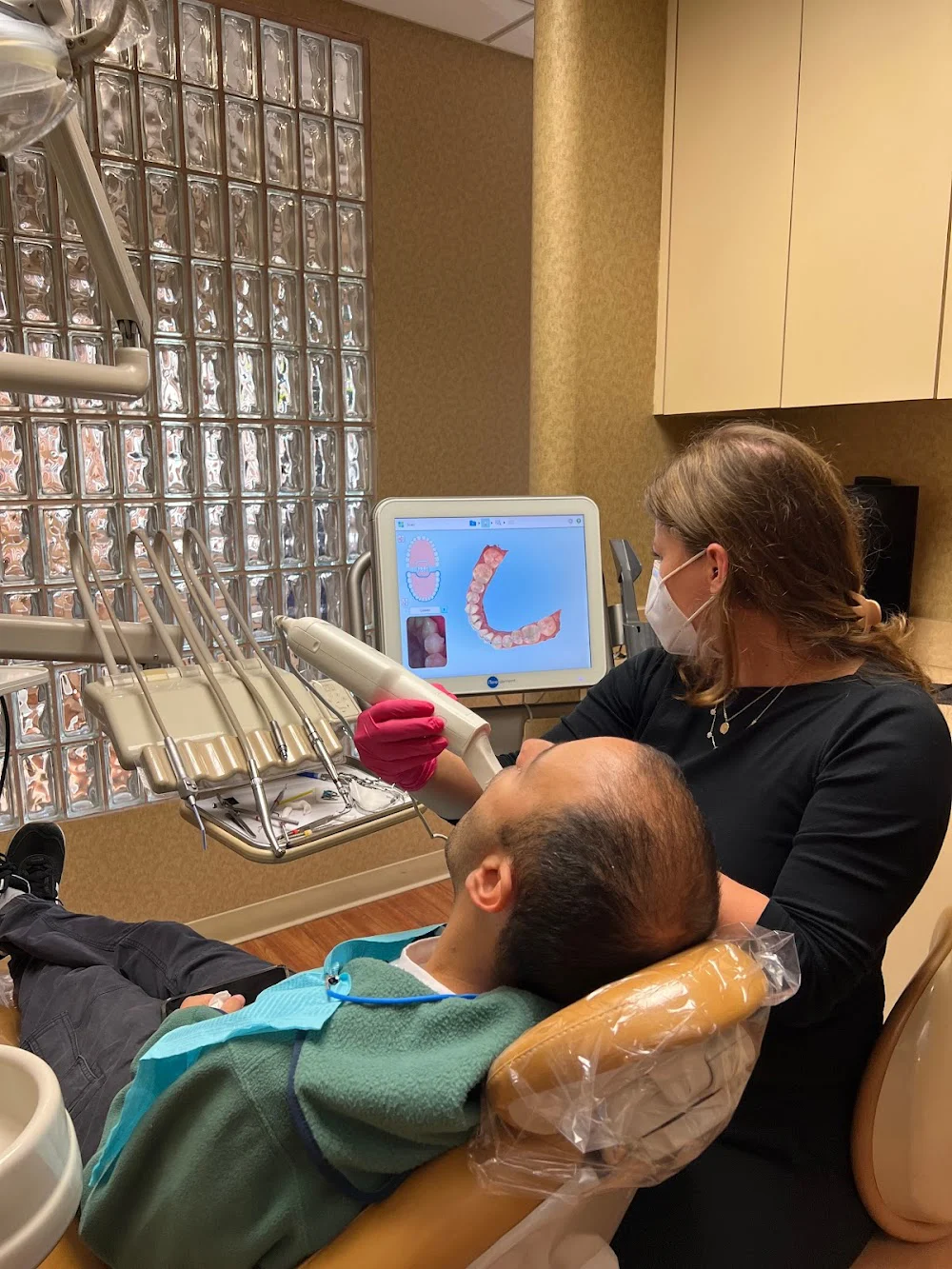 North Shore Cosmetic and Implant Dentistry Picture 4