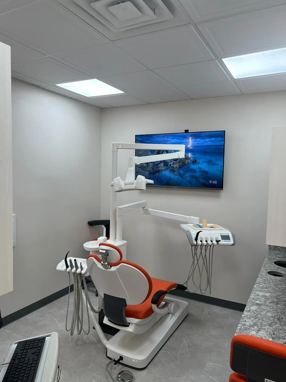 Dazzling Smile Dental Group Of Port Washington Picture 5