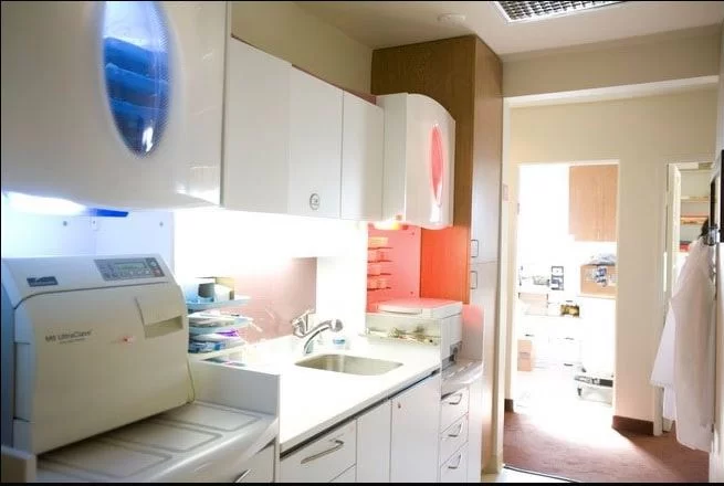 Peach Dental OC Picture 1