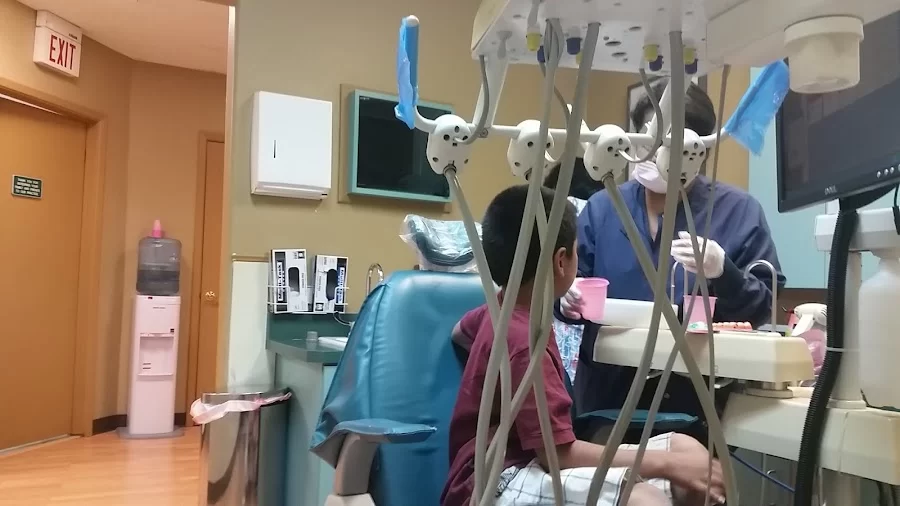 Merchant Dental: Dr. Merchant and Dr. Merchant Picture 3