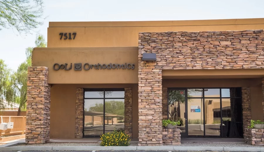 OoLi Orthodontics Picture 4