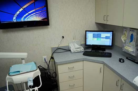 Middlesex Periodontics & Dental Implants, PC Picture 3