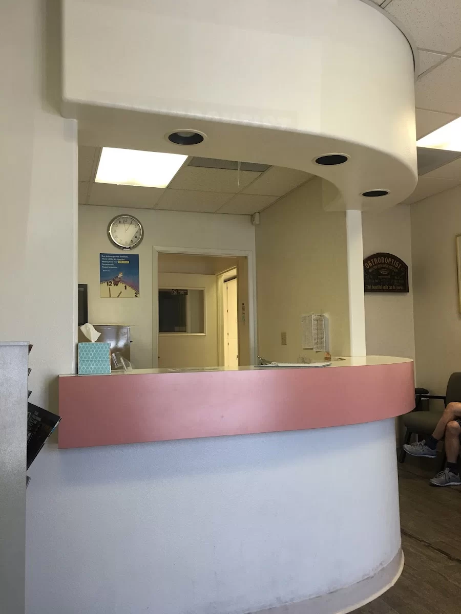 Chen Howard DDS Picture 1