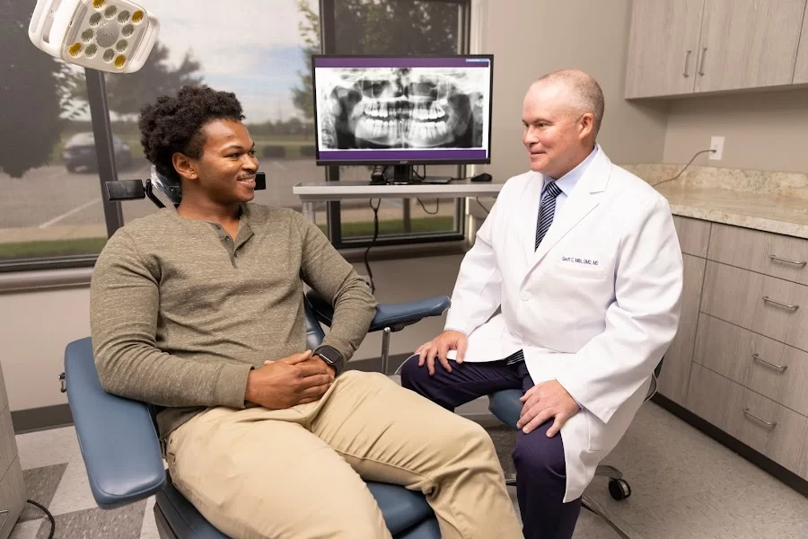 Kentuckiana Oral Maxillofacial & Dental Implant Surgery Picture 5