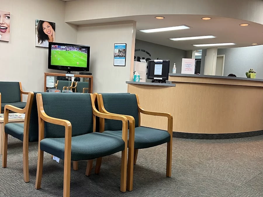 Greeley and Nista Orthodontics - Newark Picture 5