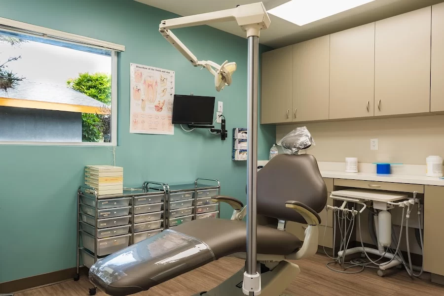 Zak Dental - Covina Picture 1