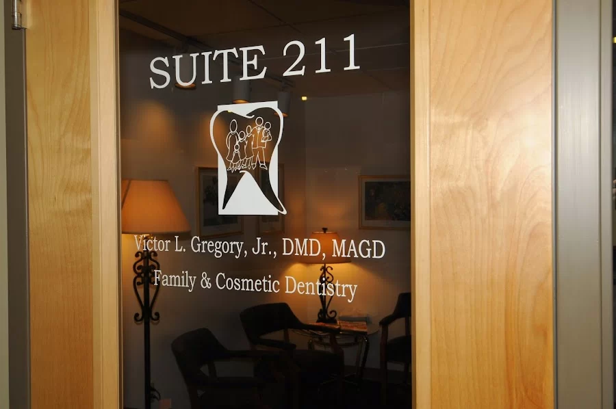 Dr. Victor L. Gregory Jr. Family & Cosmetic Dentistry Picture 1