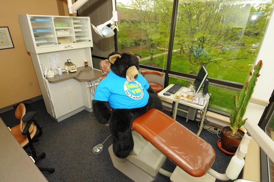 Dr. Victor L. Gregory Jr. Family & Cosmetic Dentistry Picture 3