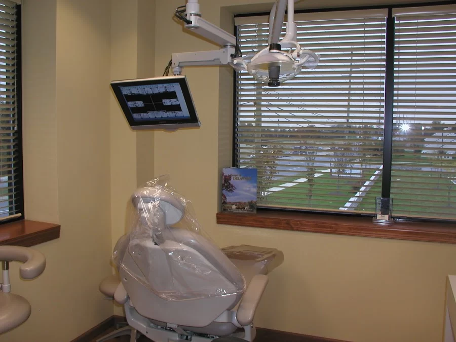 Dr. Kaz Family & Cosmetic Dentistry Picture 2