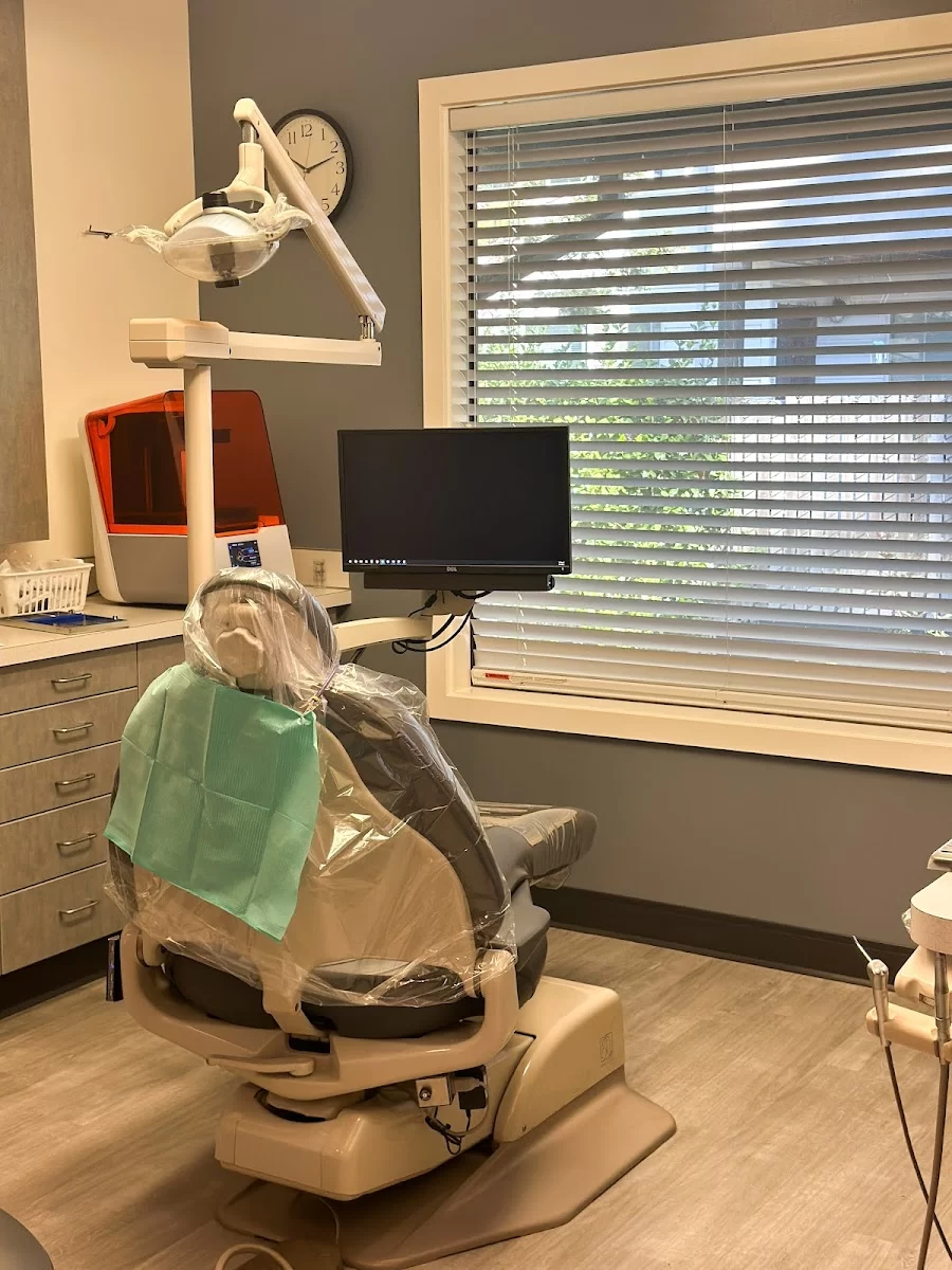 Line Dental Picture 8