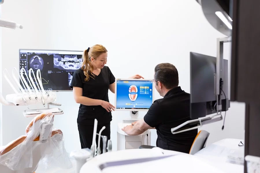 Ultimate Smile Dental Care - Beaverton Cosmetic & Implant Dentistry Picture 4