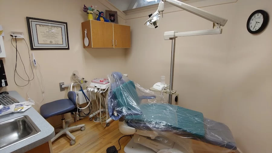Smile Solutions by Emmi Dental Associates Picture 1