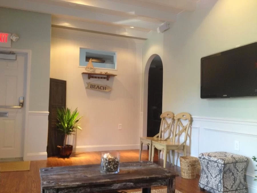 Avalon Dental of Newport Picture 2