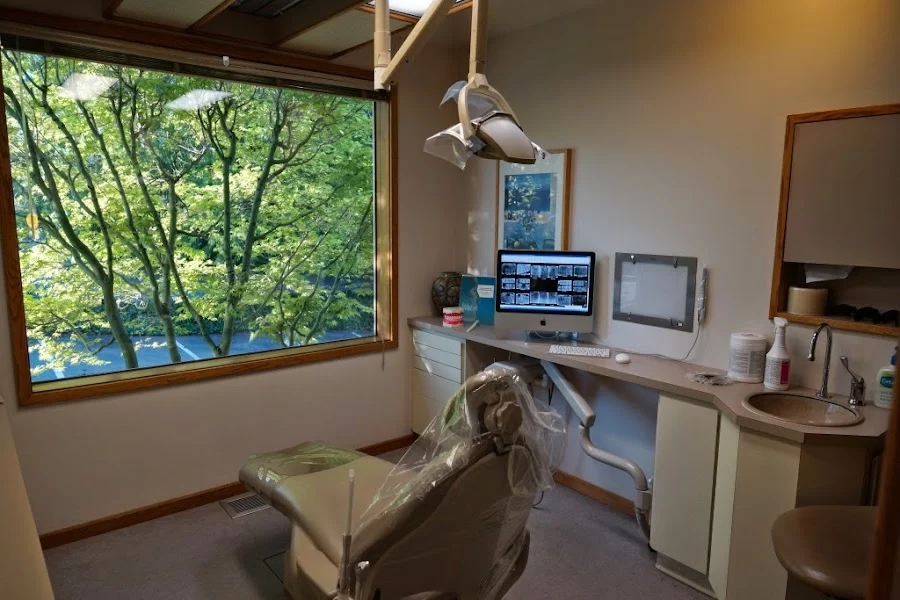 NW Dental Center: Fred S Hsu DMD Picture 5