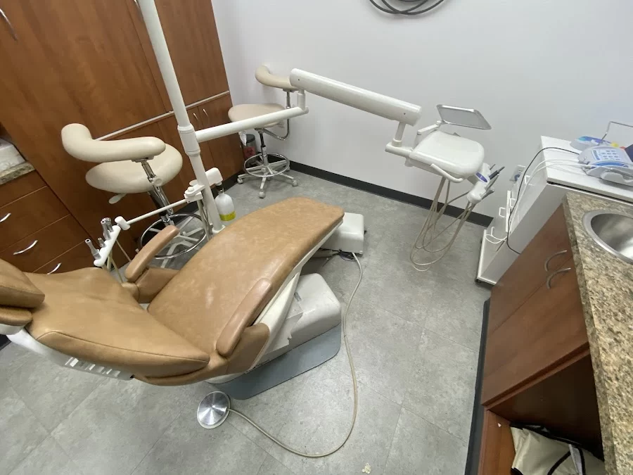 Access Dental, Dentures & Implants Picture 1