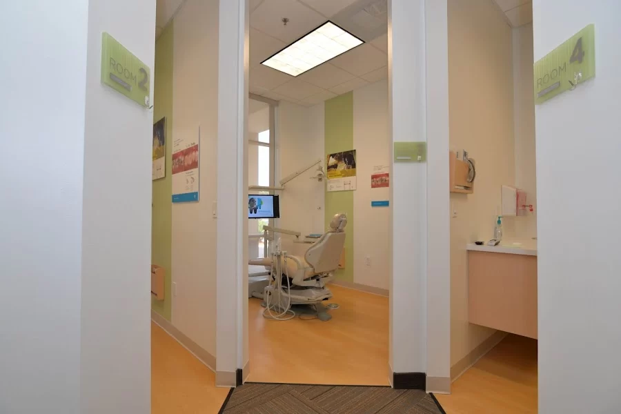 Doctor Phillips Modern Dentistry Picture 4