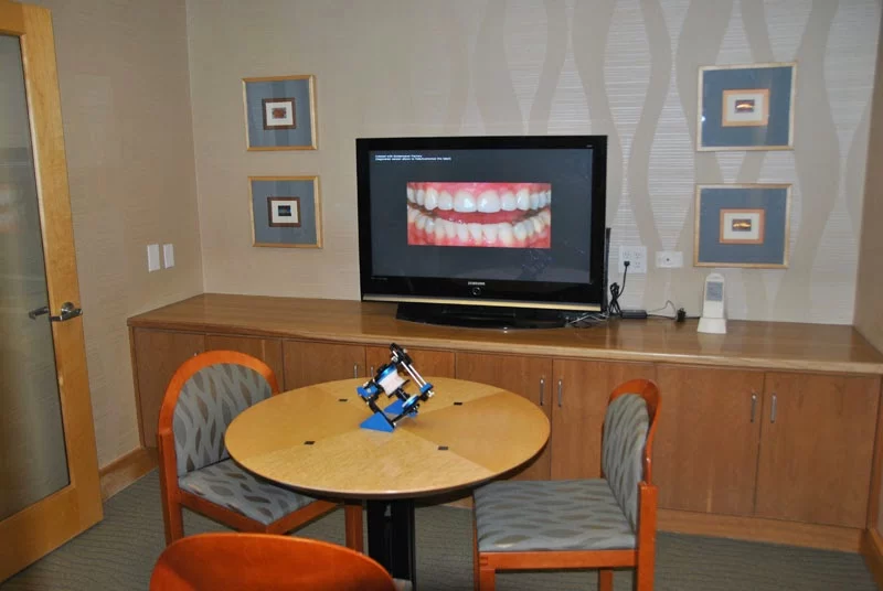 Rose Cosmetic & Family Dentistry Picture 2