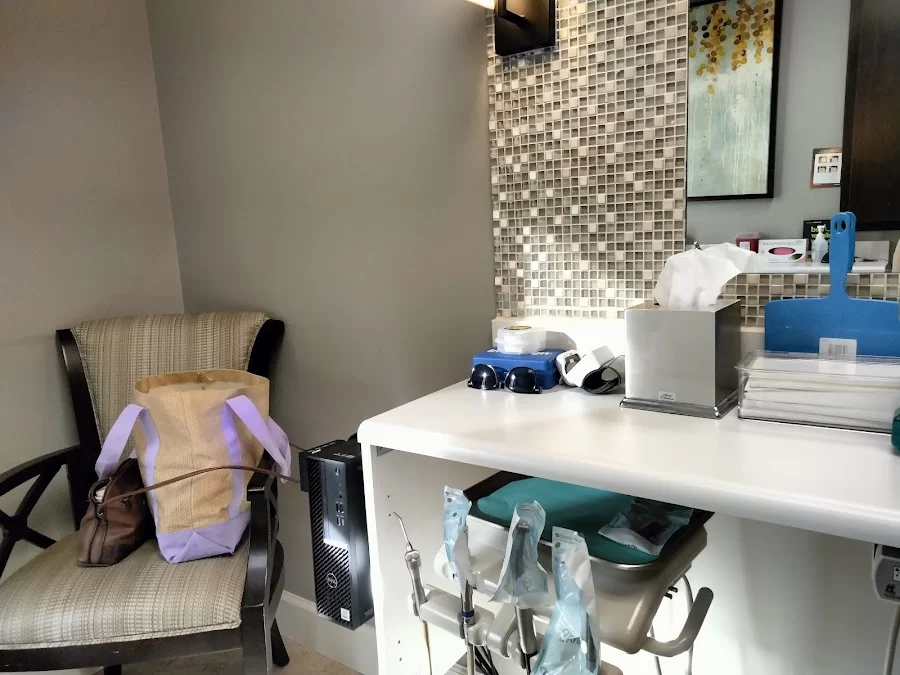 Advanced Dental Health Center Picture 9
