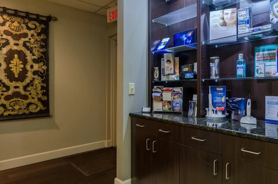 Advanced Dental Health Center Picture 4