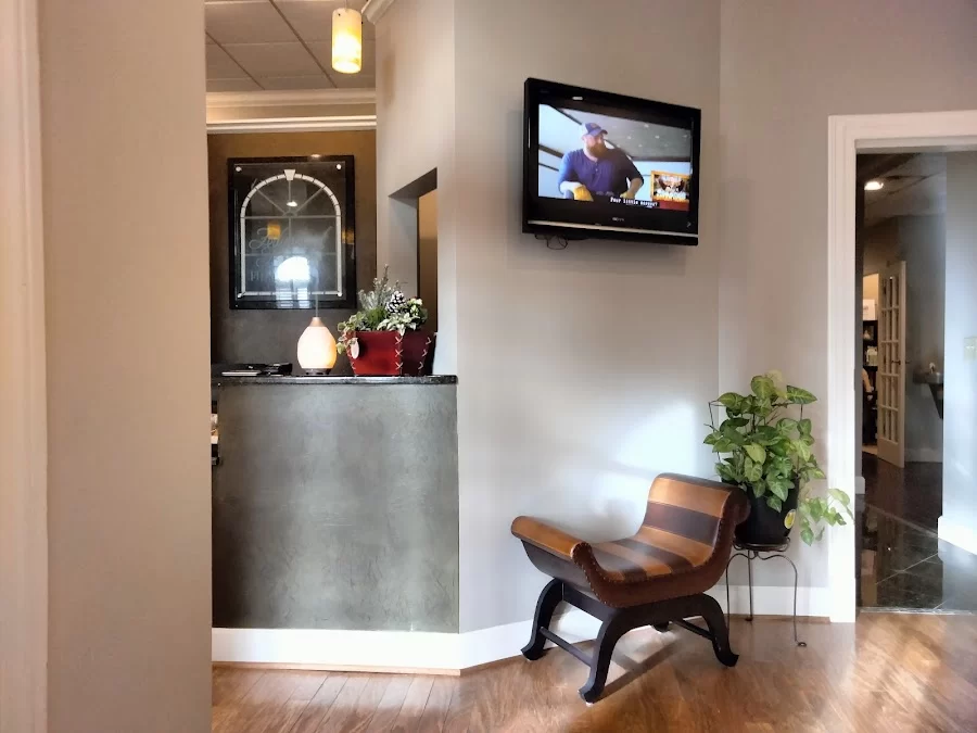 Advanced Dental Health Center Picture 1