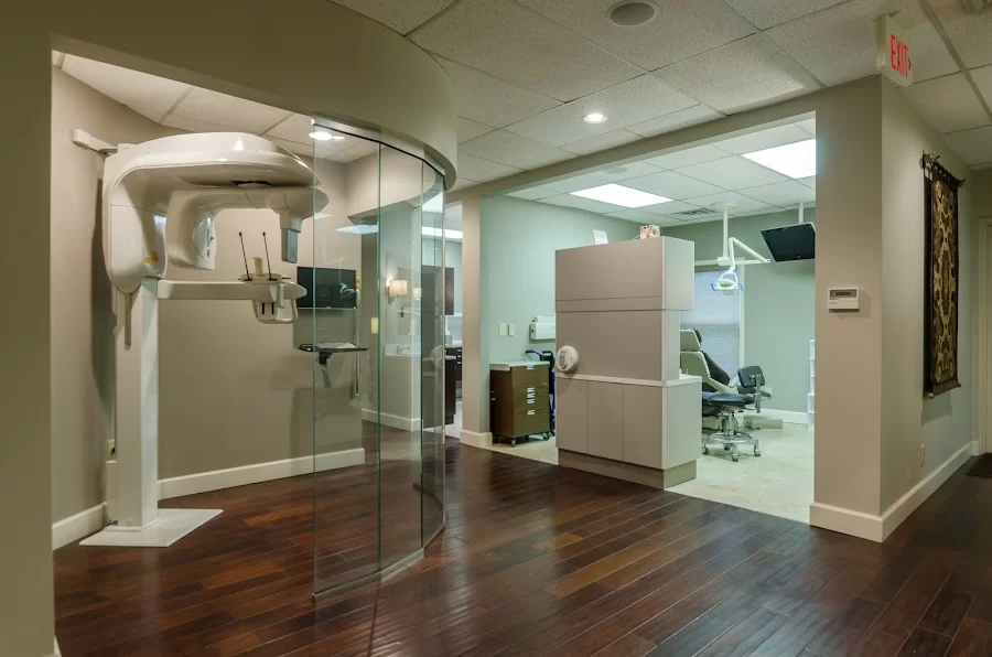 Advanced Dental Health Center Picture 3