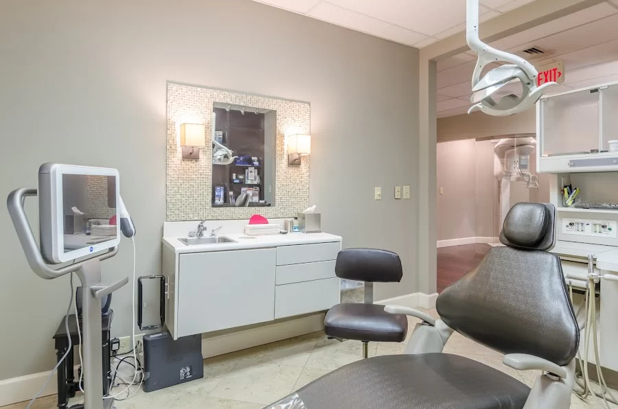 Advanced Dental Health Center Picture 6