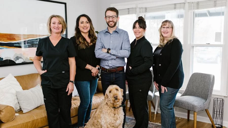 Hall Dental Studio Picture 9