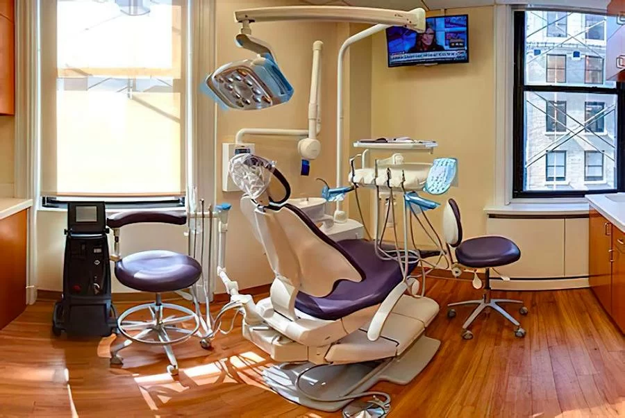 Brooklyn Heights Dental: Eugene D. Stanislaus, DDS Picture 10