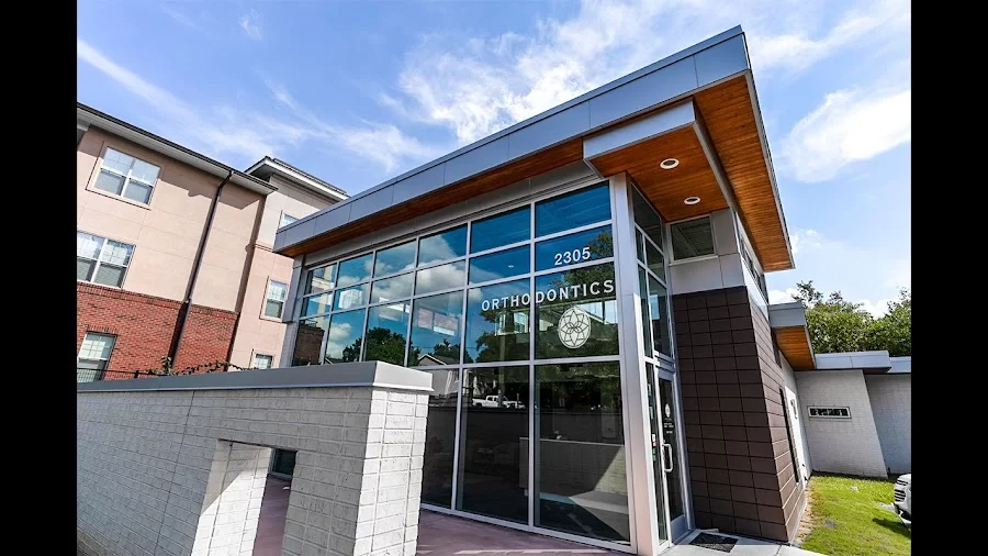 Walton & Maready Orthodontics Picture 2