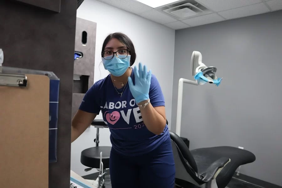 Risas Dental and Braces - Tempe Picture 4