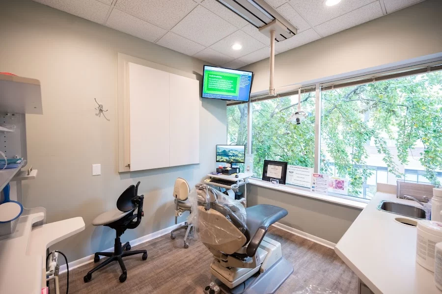 Carolina Dental Arts of Glenwood South Picture 8