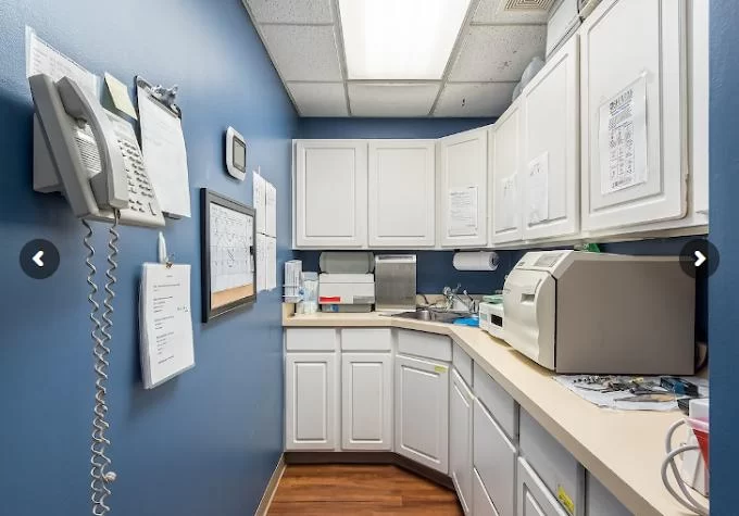 Mark A. Miely, DDS Picture 9