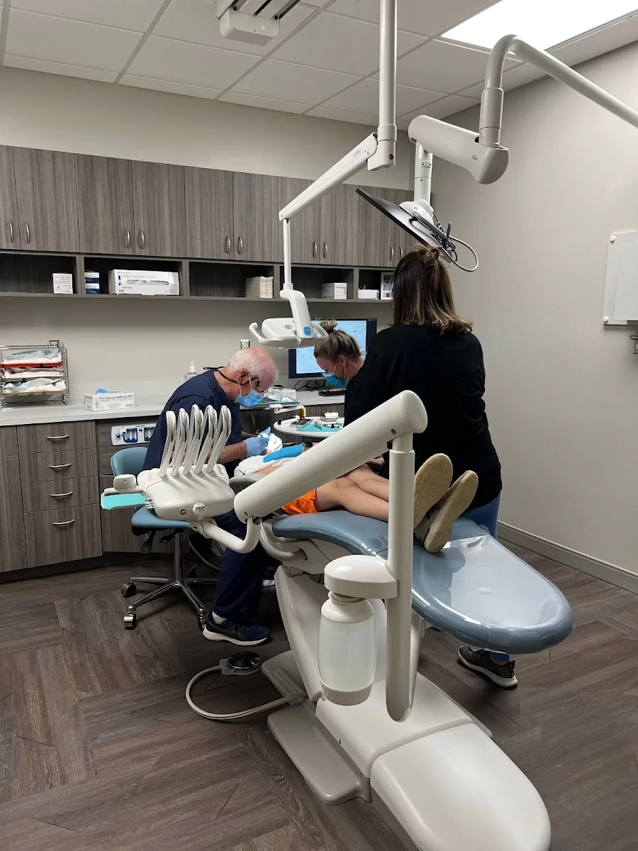 Southern Smiles (Dr. Narineh Panoosian-Hajiabadi, DMD & Dr. Daniel T. Howell, DDS, MS) Picture 3